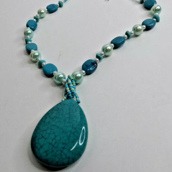 Necklace 20" Faux Turquoise Tear Drop Pendant Multicolor Beads - Picture 2 of 8